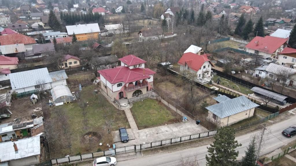Vedere aeriană a proprietății Anuța