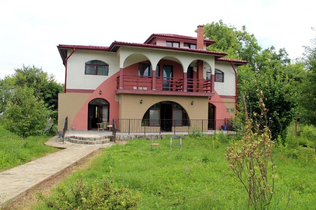 Casa Anuța — vila din Breaza, cu grădină